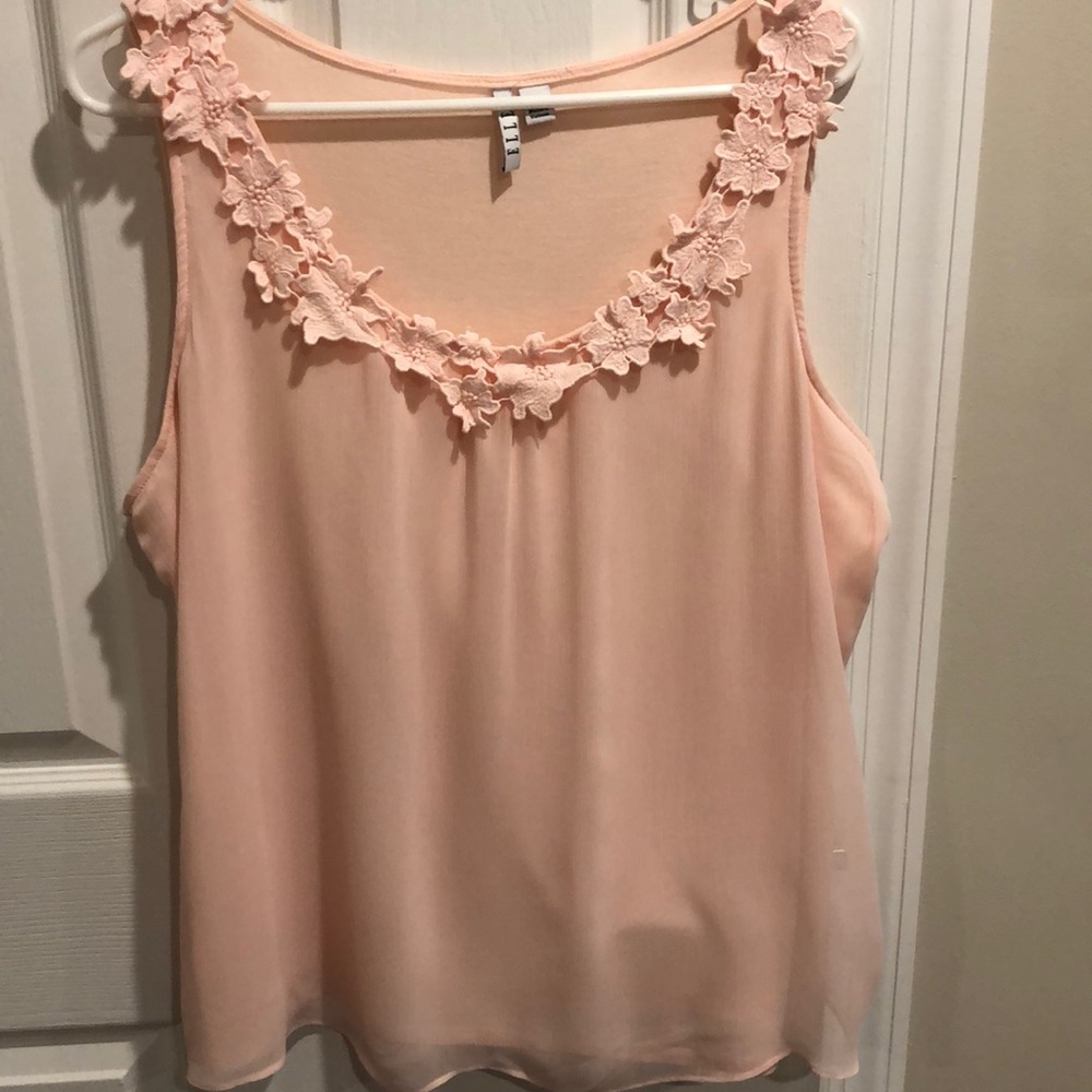 ELLE light blush top